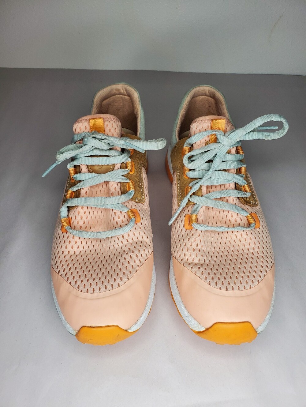 OluKai Wailuku Women’s Athletic Shoes Size 8.5 - Picture 3 of 11